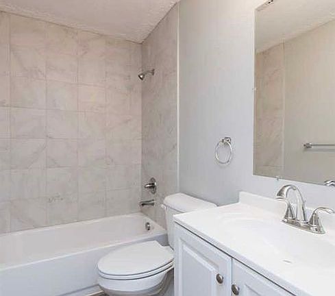 2nd image of 1408 Bayou Ct APT 8