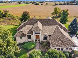 1311 E Longwood Dr, Bull Valley, IL 60098