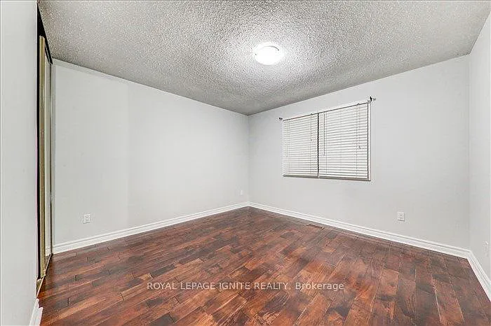 23 Longbow Sq — Photo 12