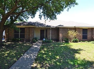 2013 Silver Spring Dr, Mesquite, TX 75181