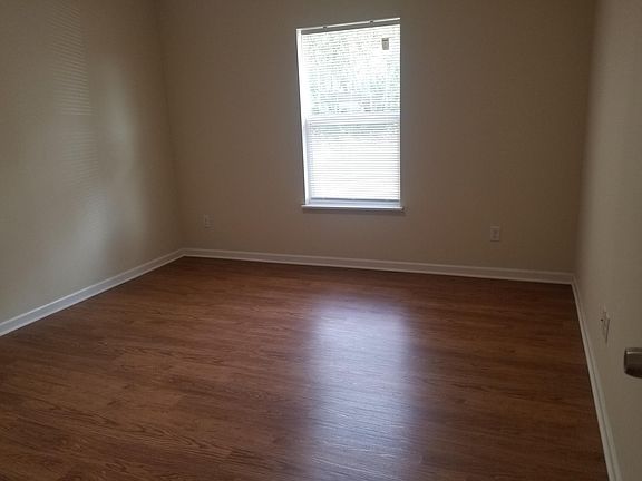 4th image of 1914 Orange Oak Ln #1