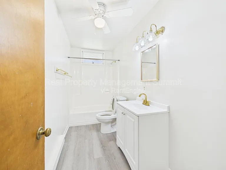 530 Highland Ave — Photo 12