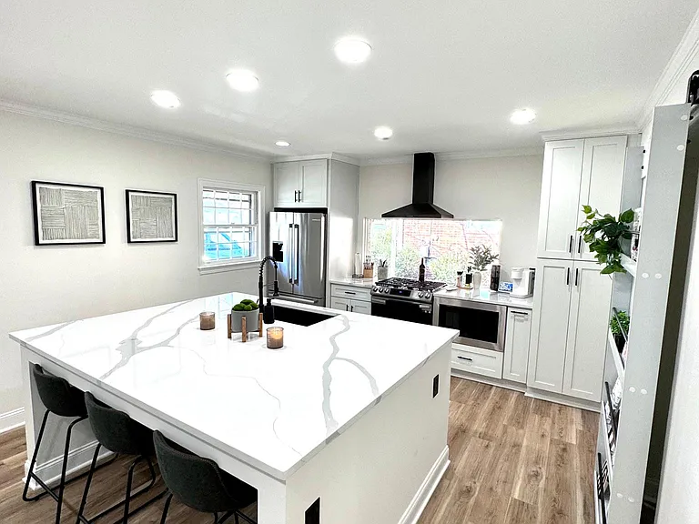 501 Hollis Rd — Photo 17
