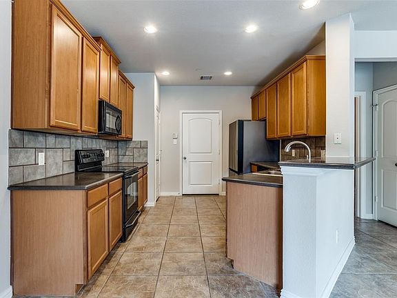 5th image of 2288 Fletcher Trl #2288