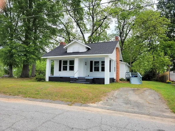206 N Church St, Ninety Six, SC 29666