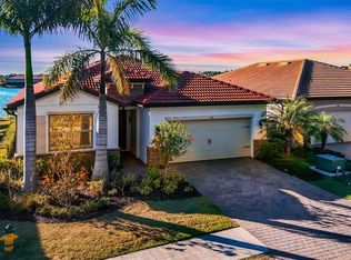 141 Vinadio Blvd, Nokomis, FL 34275