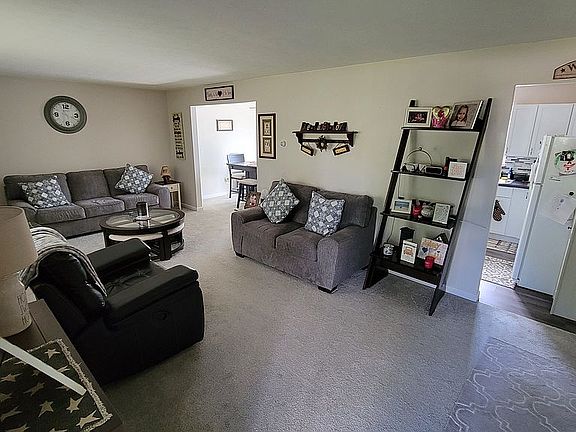 5th image of 4117 Oakwood Ave