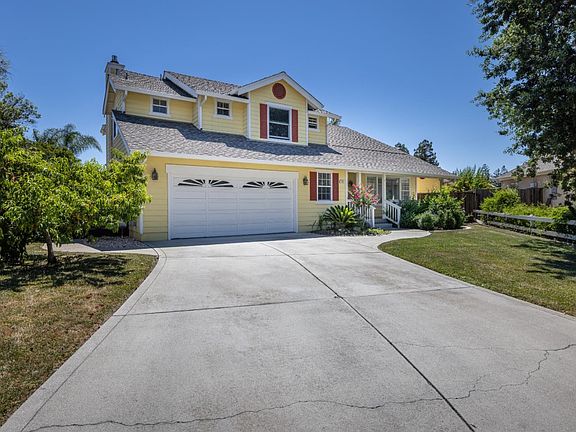 2nd image of 300 Berkshire Dr