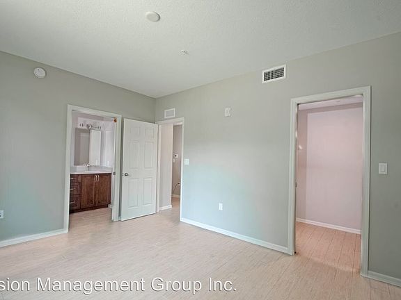 3rd image of 2086 Arlington St Unit 103