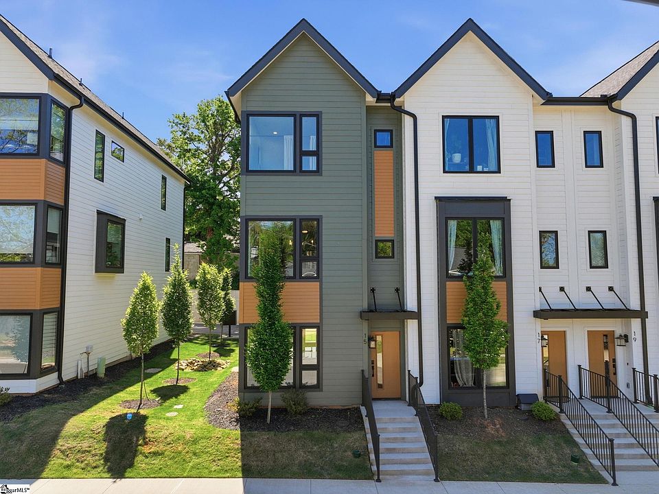 1st image of 15 Conwell St