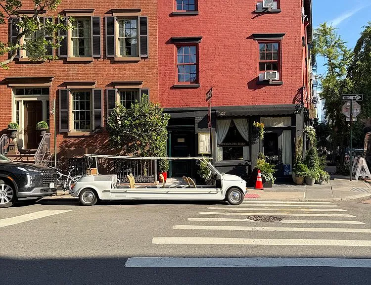 119 Bank St #B — Photo 12