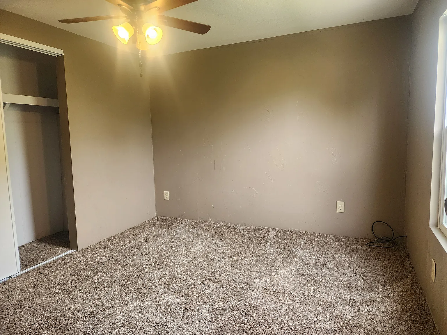 2 bed, 840 sqft, $1,400 — Photo 4