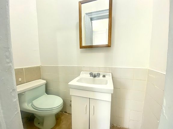 5th image of 515 49th St #2C