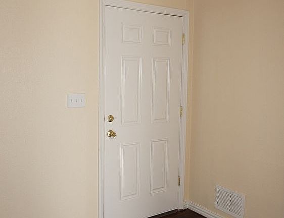 4th image of 7311 Alameda Ave