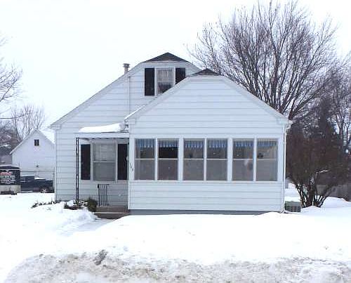 102 8th Street, Windom, Mn 56101 