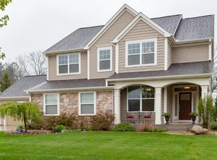 6110 McGillicuddy Ln, Portage, MI 49024