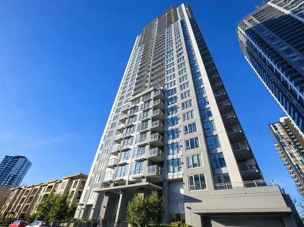 13325 102a Ave #1508, Surrey, BC V3T 0J5