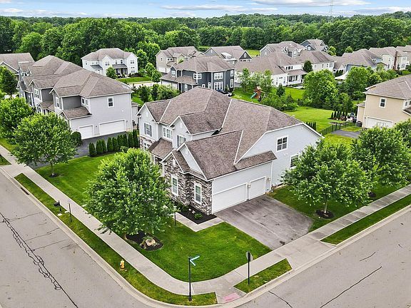 5th image of 2905 Highland Woods Blvd