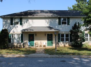 139 Oak Manor Dr, York, PA 17402