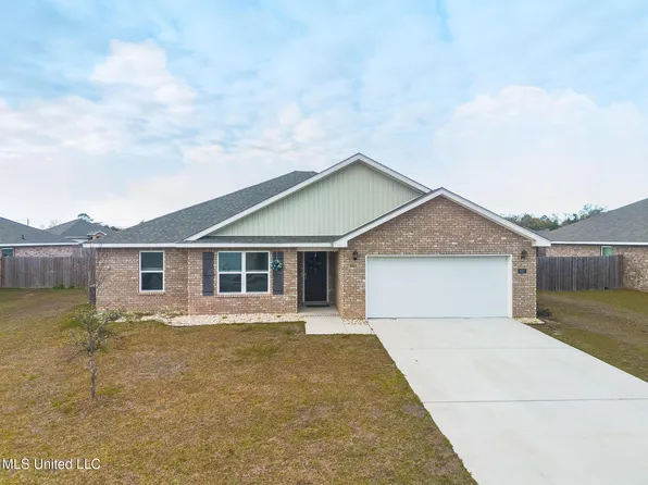 1021 Enclave Cir, Long Beach, MS 39560