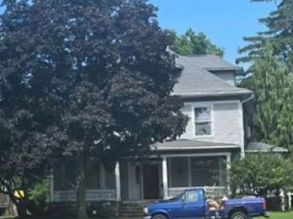 810 Wayne St, Sandusky, OH 44870