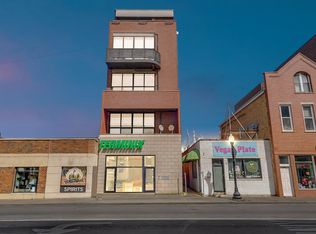 1552 W Fullerton Ave APT 3, Chicago, IL 60614