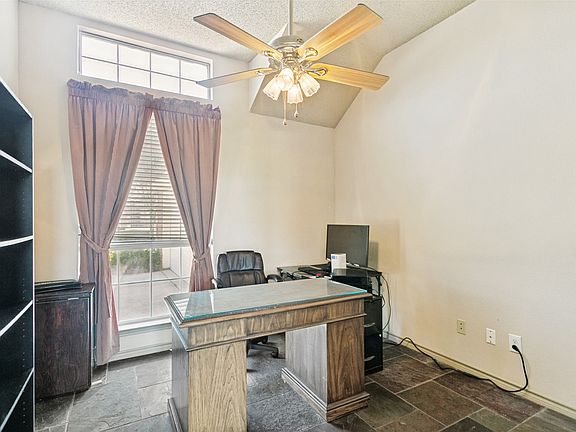 5th image of 625 Palm Desert Dr