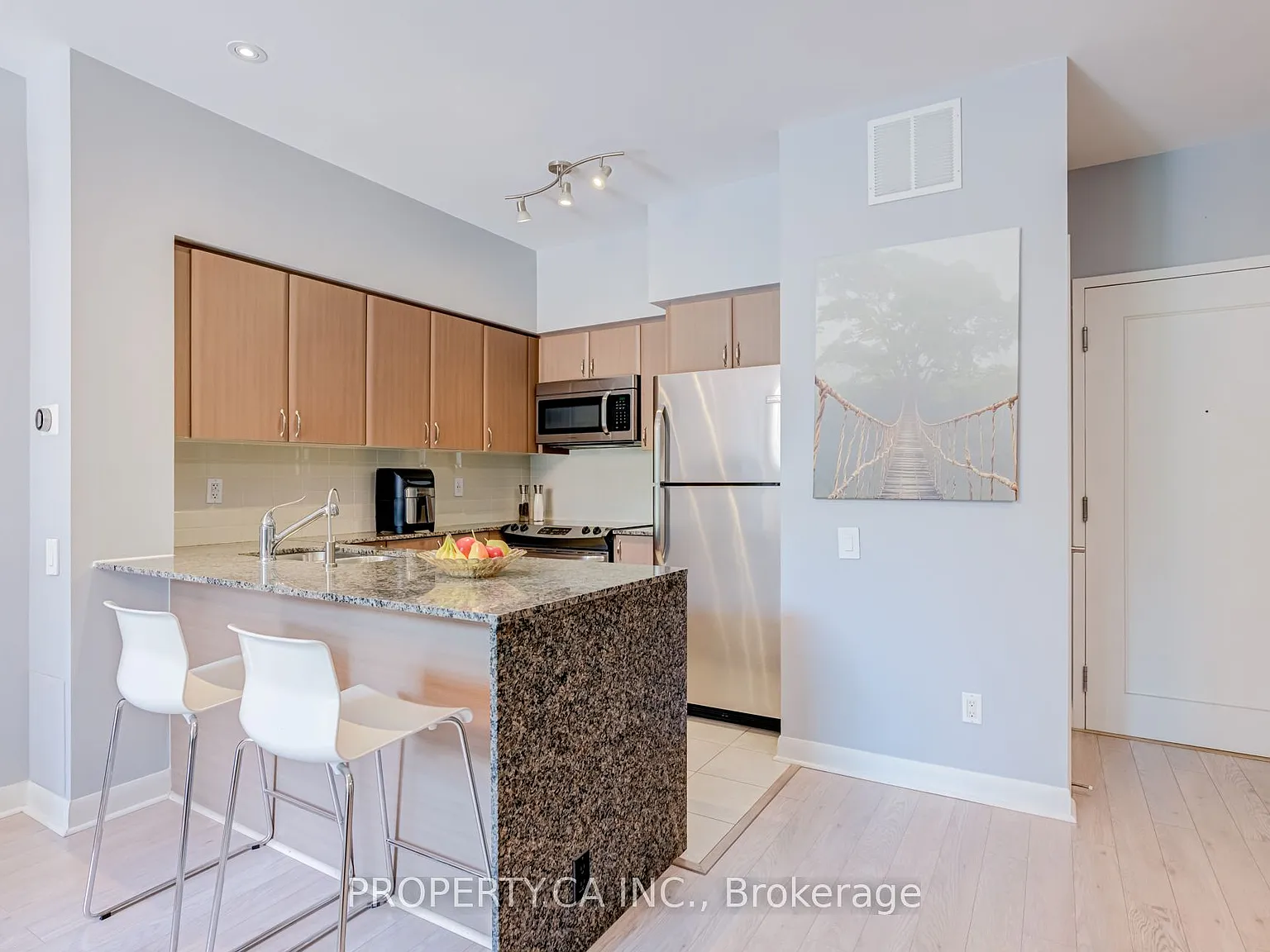 2 bed, $2,450 — Photo 1