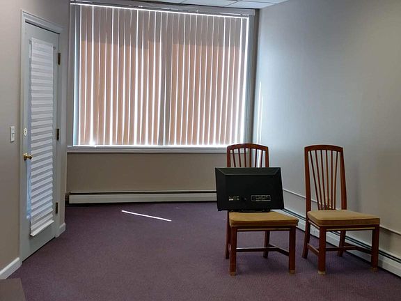 4th image of 27 W Main St #20