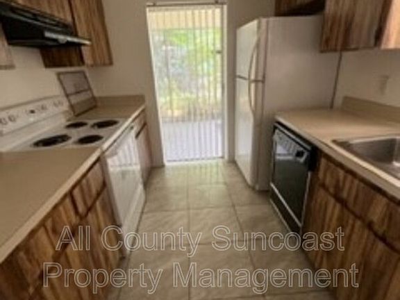 5th image of 2925 Pinellas Point Dr S