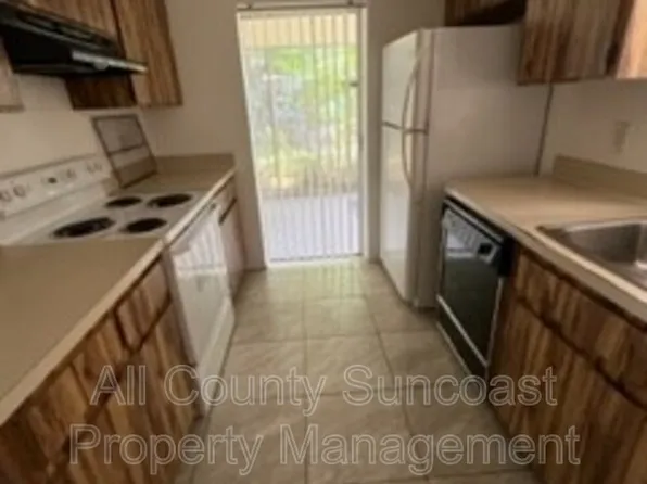 2925 Pinellas Point Dr S, Saint Petersburg, FL 33712