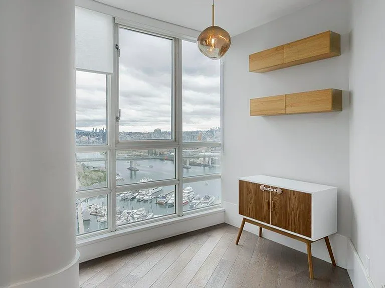 1201 Marinaside Cres #2 — Photo 11