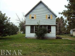 420 Water St, Weldon, IL 61882