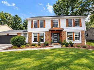 4211 Fox Creek Rd, Mount Vernon, IL 62864