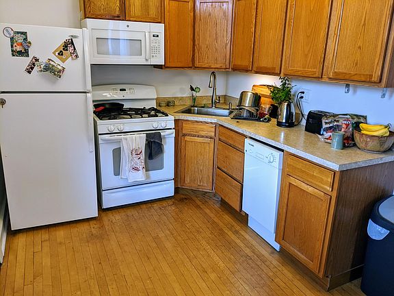 5th image of 3015 W Logan Blvd #3