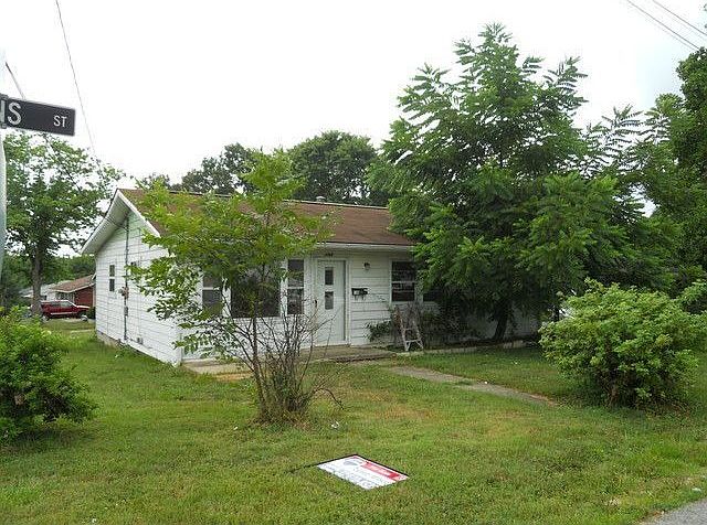 1st image of 108 Simmons St