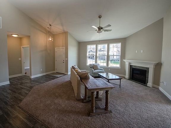 4th image of 1306 Bourdeaux Way