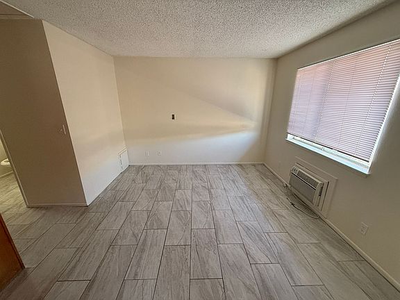 4th image of 13704-13728 Avenida Hermosa #13714