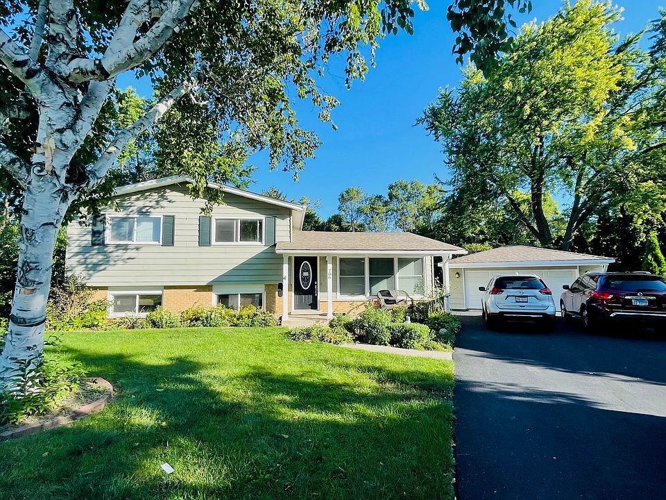 1st image of 706 Thomas Ct