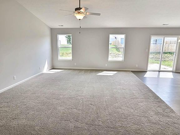3rd image of 3313 Maitland Dr