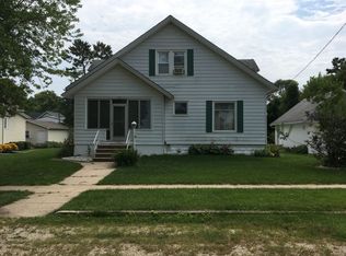 109 E Oak St, Manlius, IL 61338