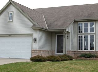 3819 Bayberry Dr, Waukesha, WI 53189