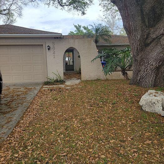 1st image of 3821 Southview Dr