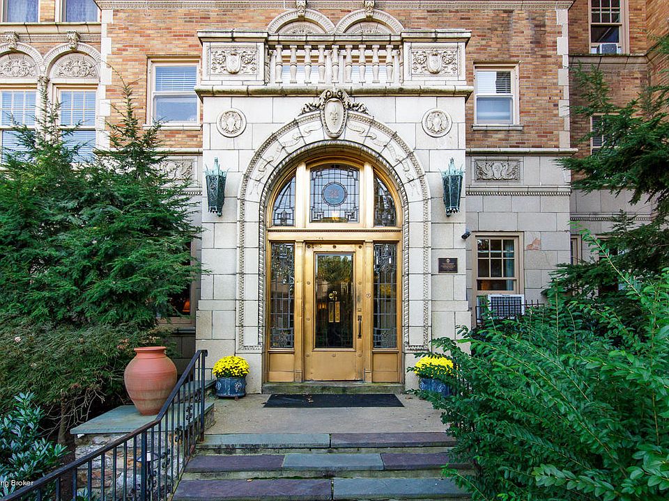 1st image of 2140 Bonnycastle Ave APT 1C