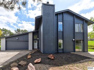 1206 N 145th Plz, Omaha, NE 68154