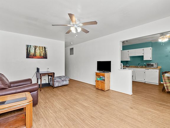 5th image of 3120 Florence Ave