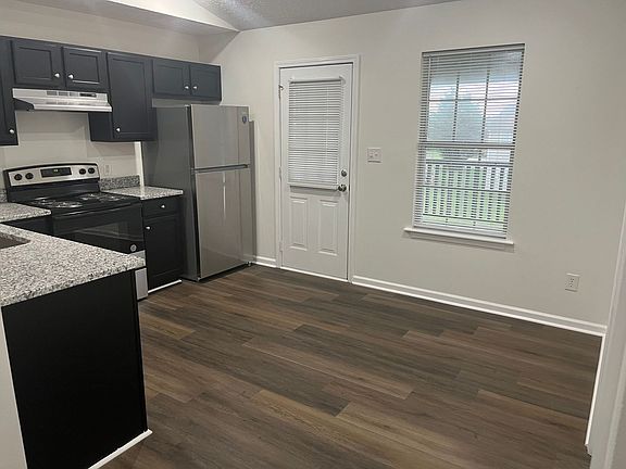 3rd image of 117 Quail Ridge Cir #C