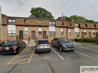 309 N Oaks Blvd, North Brunswick, NJ 08902