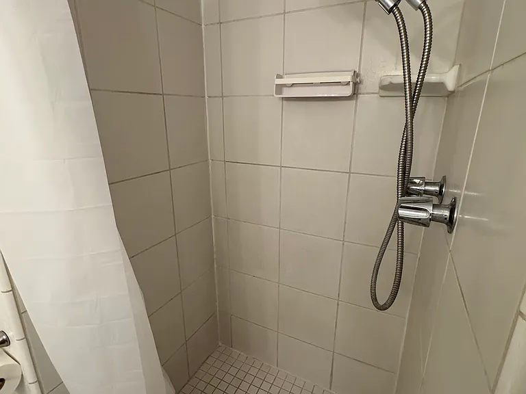 1022 Linden St #2 — Photo 11