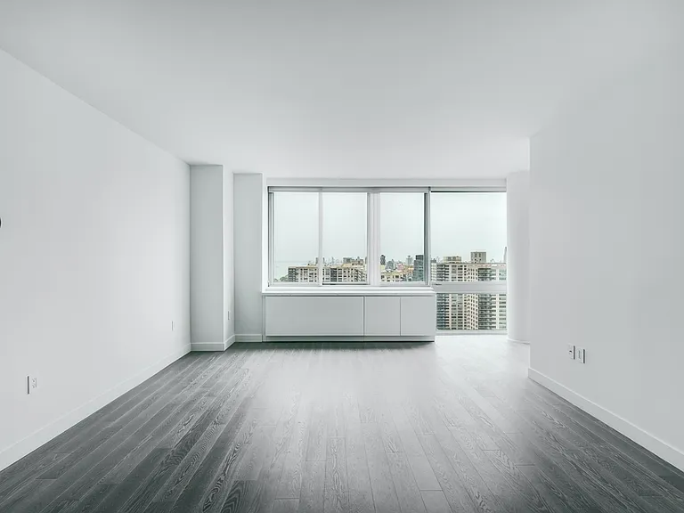 101 W End Ave #28C — Photo 1